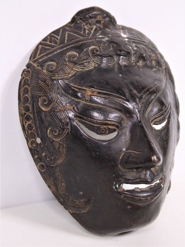 Oud, bronzen masker, Java